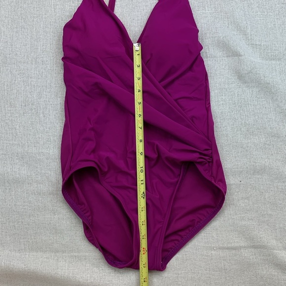Miraclesuit Rock Solid Wrapsody One-Piece Women's Swimsuits Size 8 - Picture 6 of 10